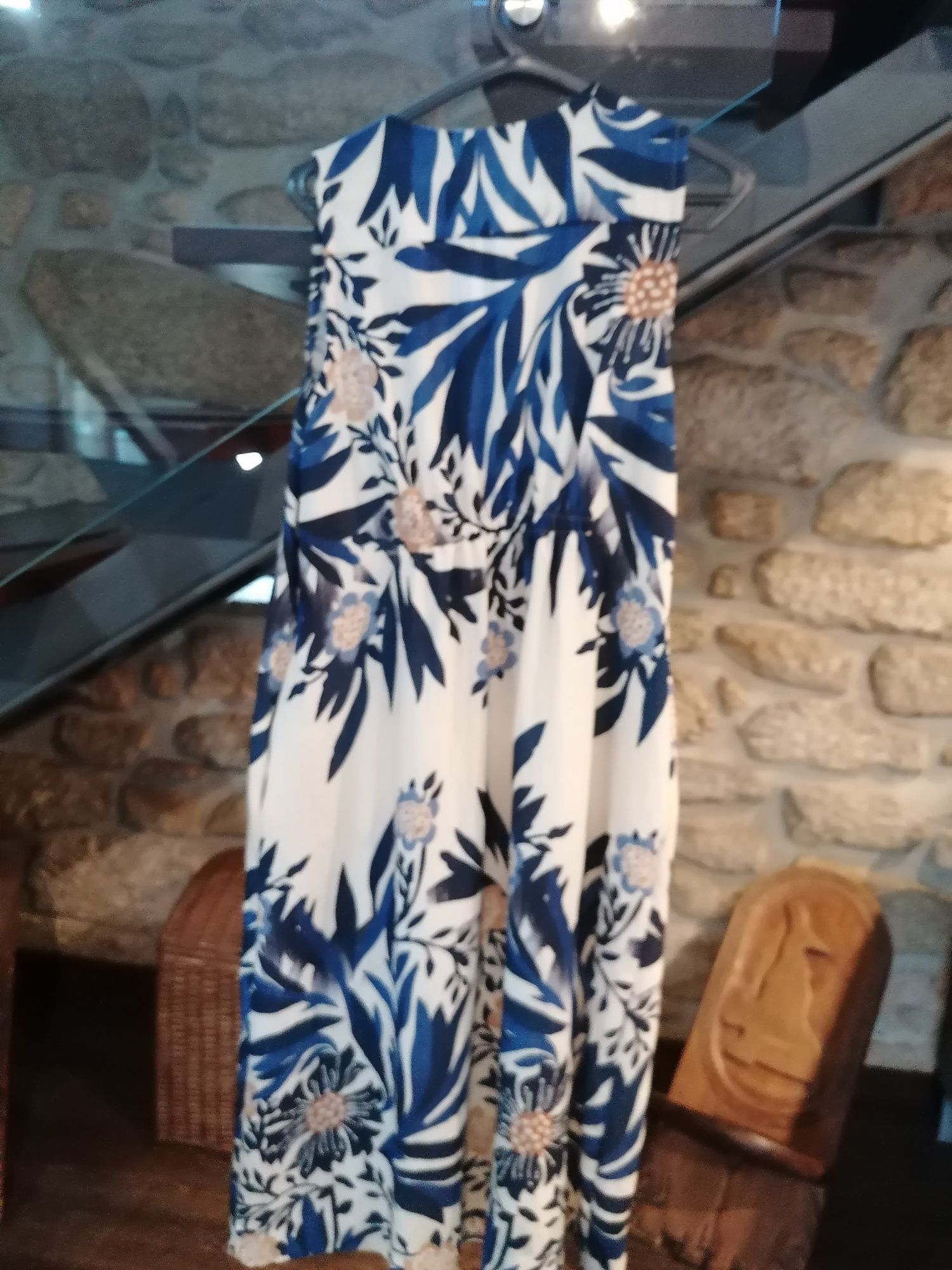 Vendo este vestido