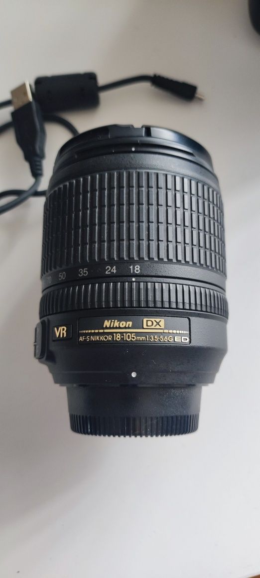 Aparat Nikon D5300 + 2 obiektywy + statyw