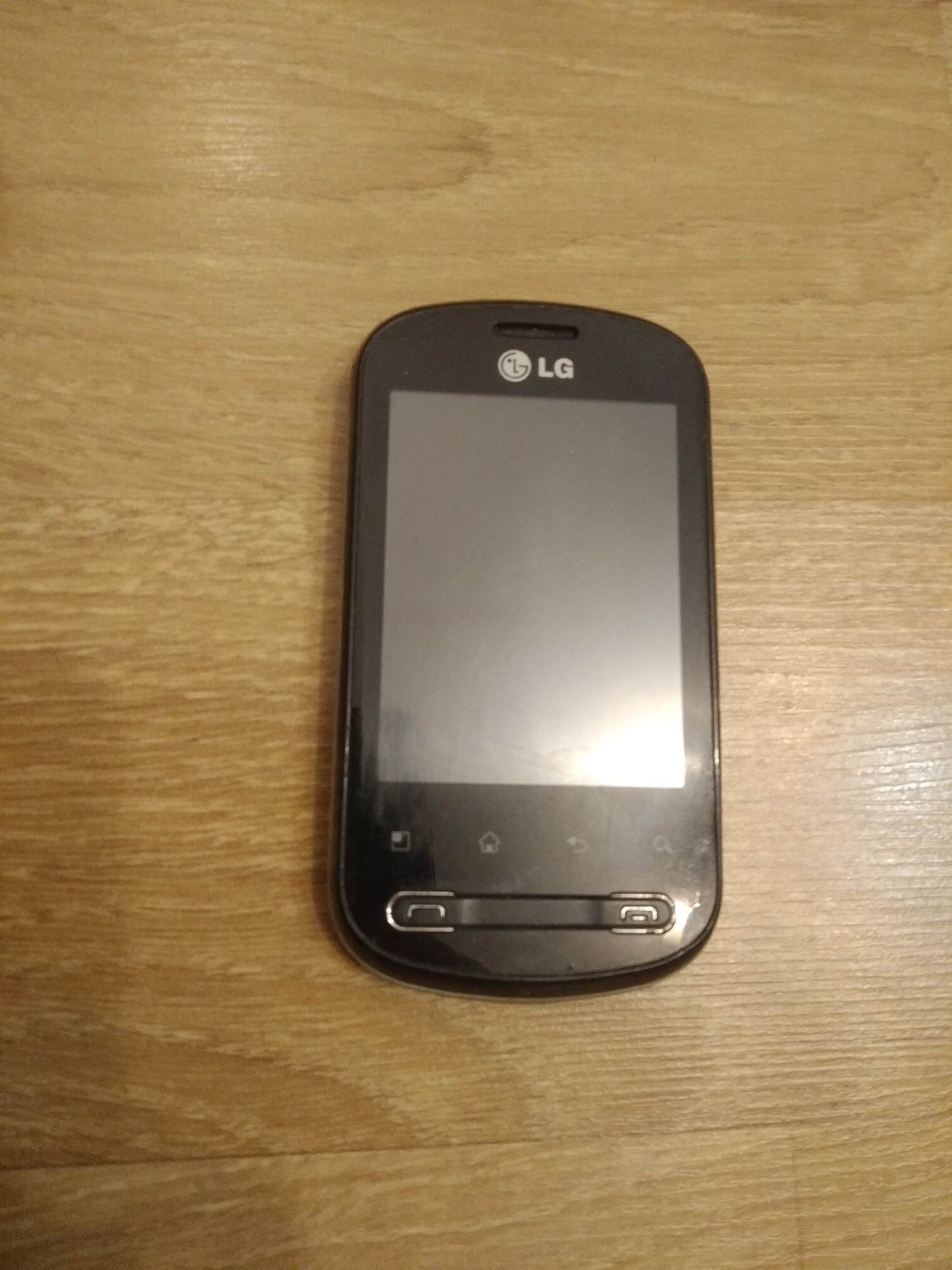 Мобільний телефон LG - P 350.