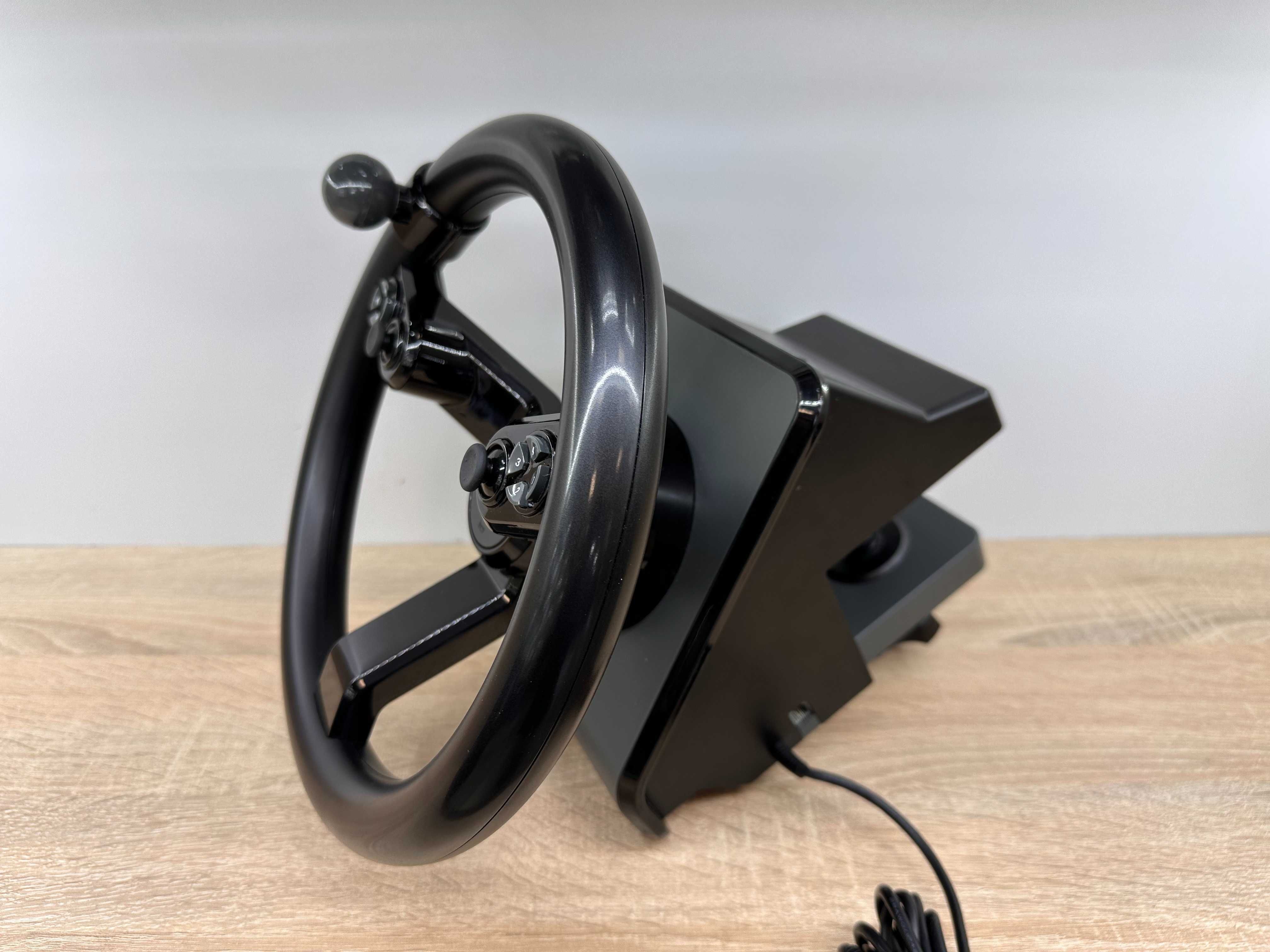 Zestaw Logitech Heavy Equipment Bundle – pełna kontrola w symulatorach
