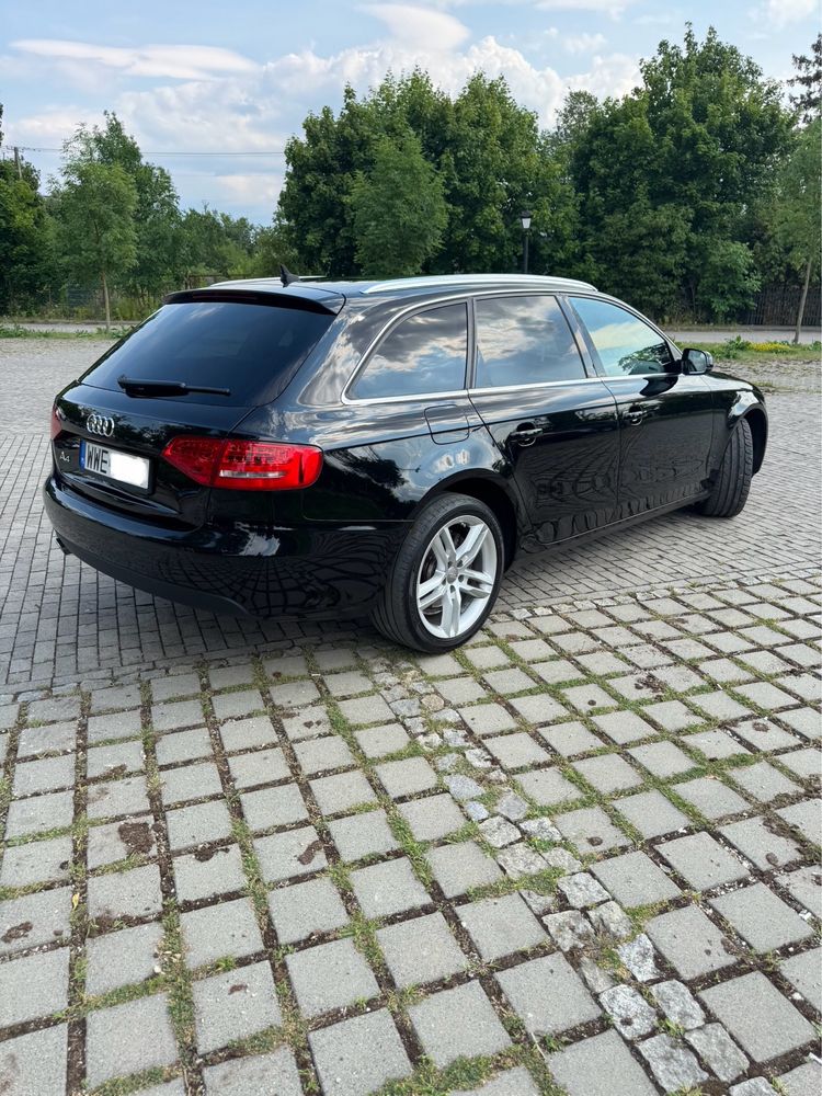 Audi A4 B8, 2.0 TDI 170km czarny kombi