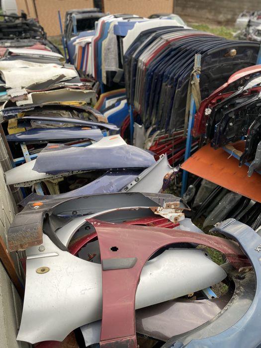 Крило Форд Мондео мк1 мк2 Ескорт Скорпио Сієра