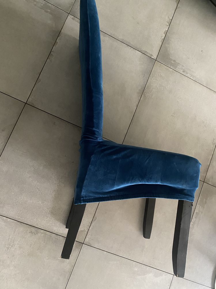 Krzeselka do stolu jadalnianego