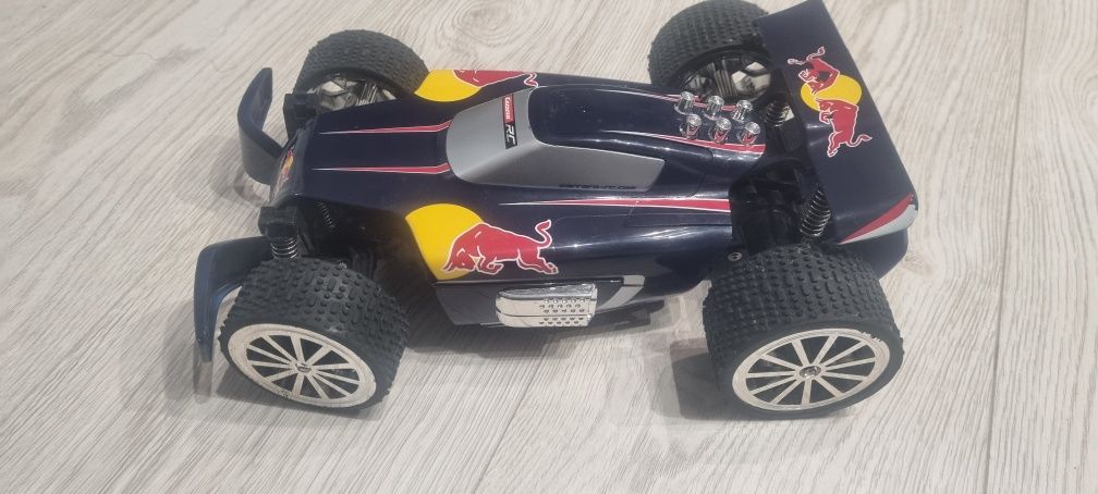 Samochód Red Bull NX