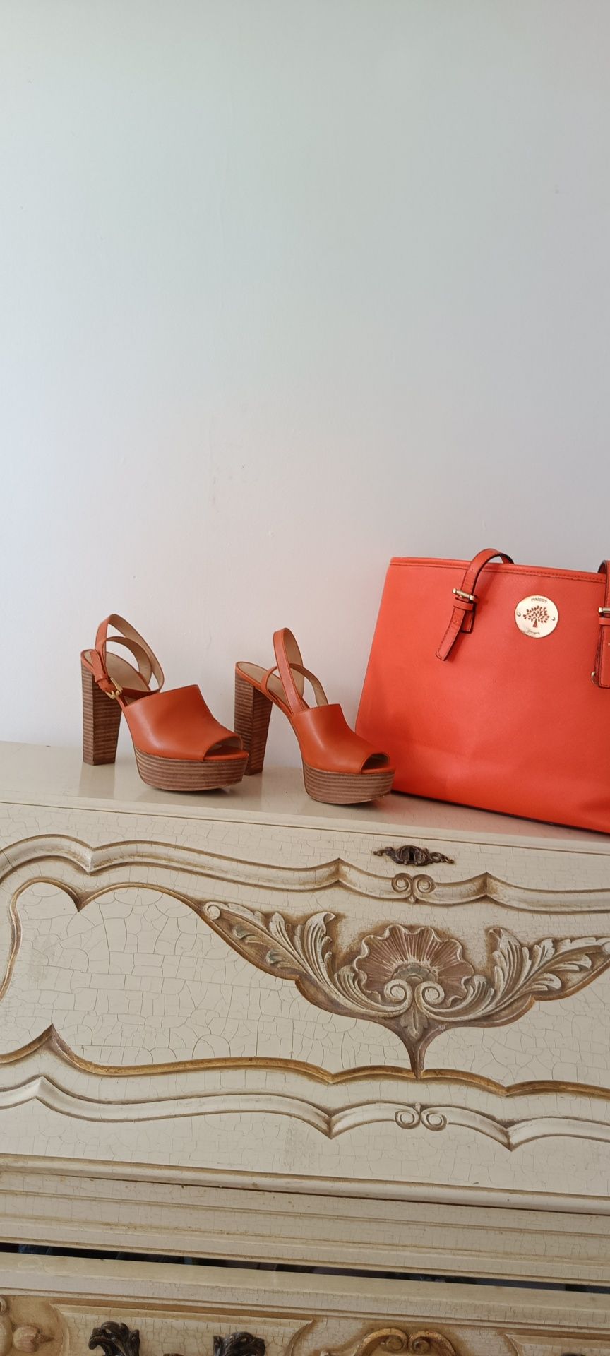 Sandały pomarańczowe na słupku Michael Kors 40