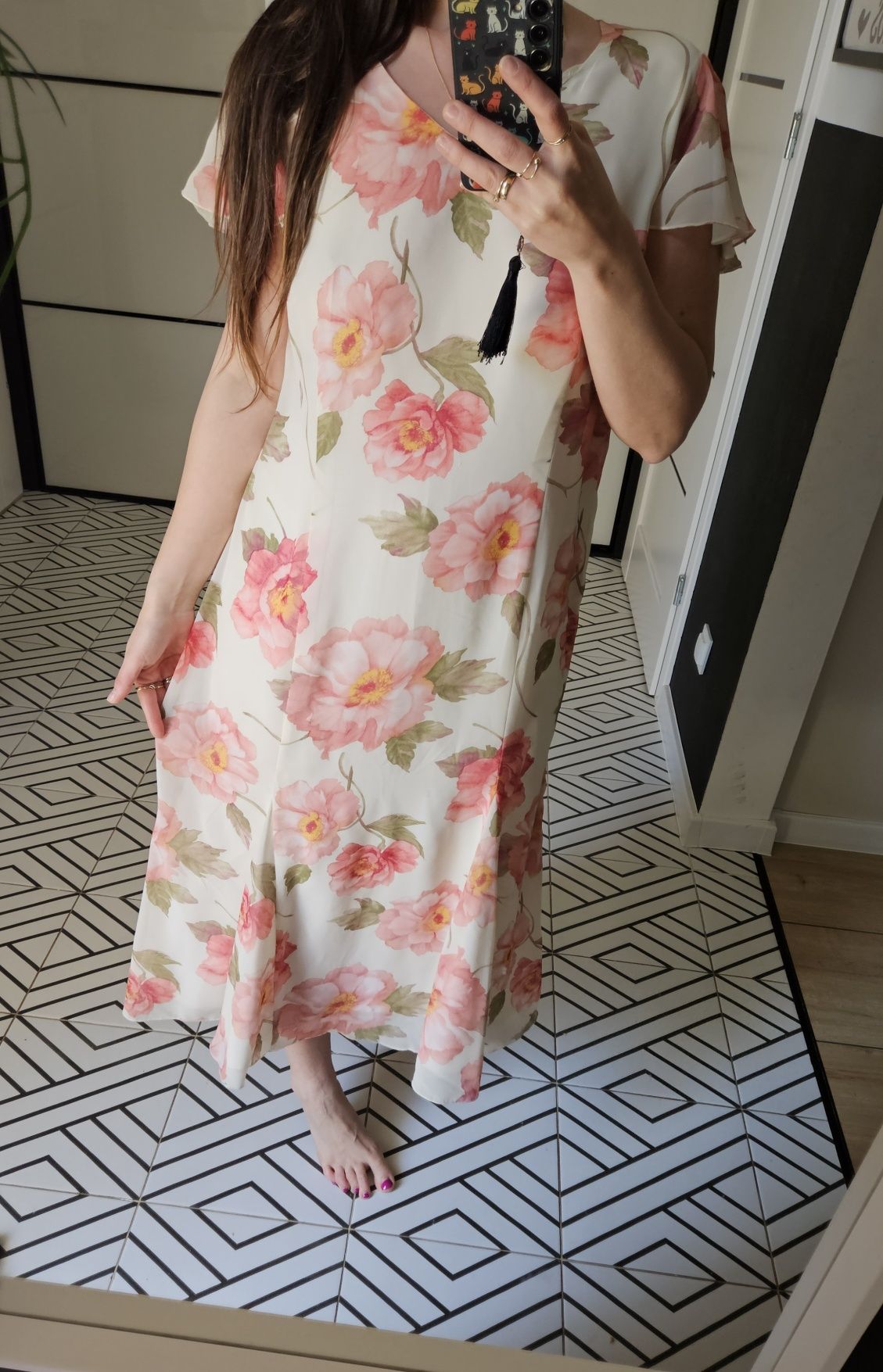 Elegancka Sukienka Damska Maxi Letnia w Kwiaty delikatba jasna w kw