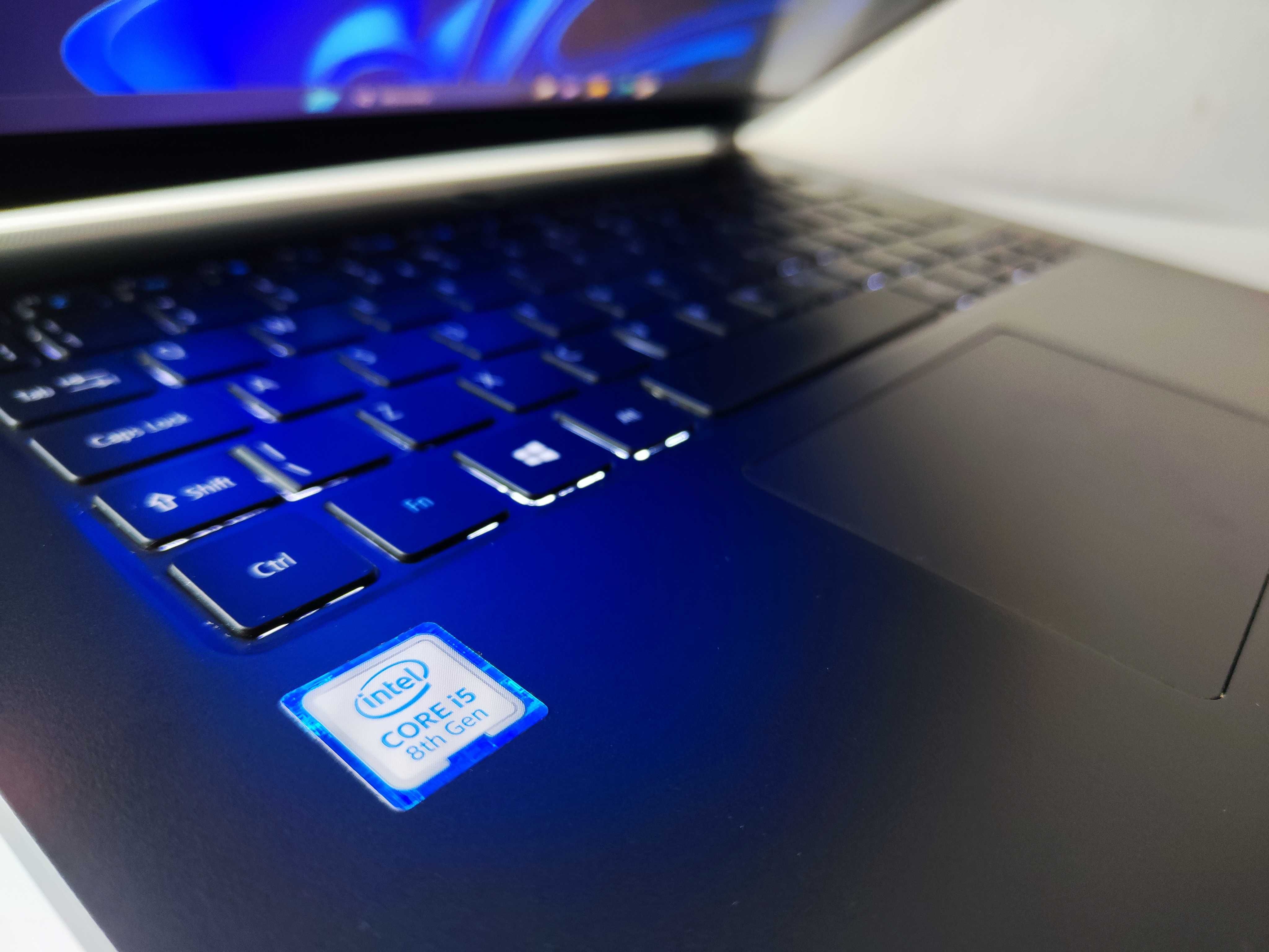 Laptop Acer Travelmate 14" 2019r SSD Intel i5-8gen 8 GB RAM DDR4 USB-C