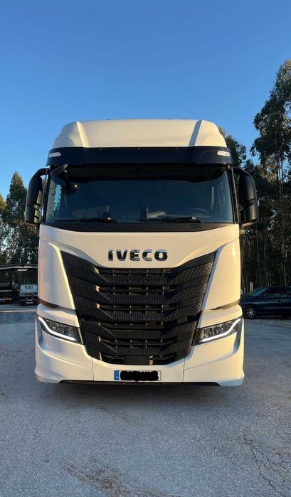 Vendo Iveco S-Way 490