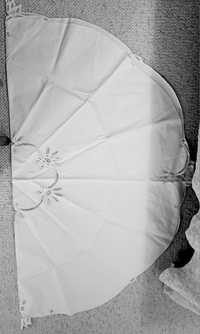 Obrus bawełniany biały z haftem owal 140x160