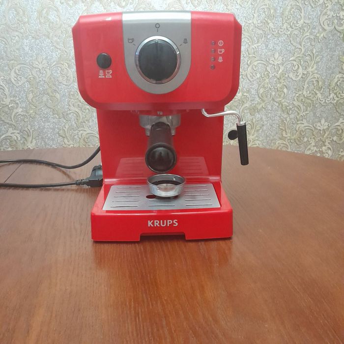 Продам кавоварку Krups OPIO