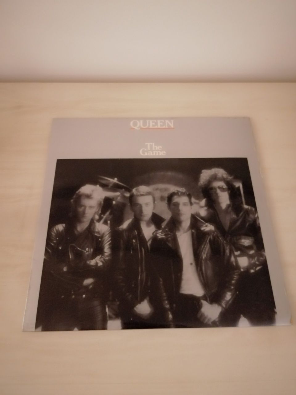 Queen the game LP 33' excelente estado