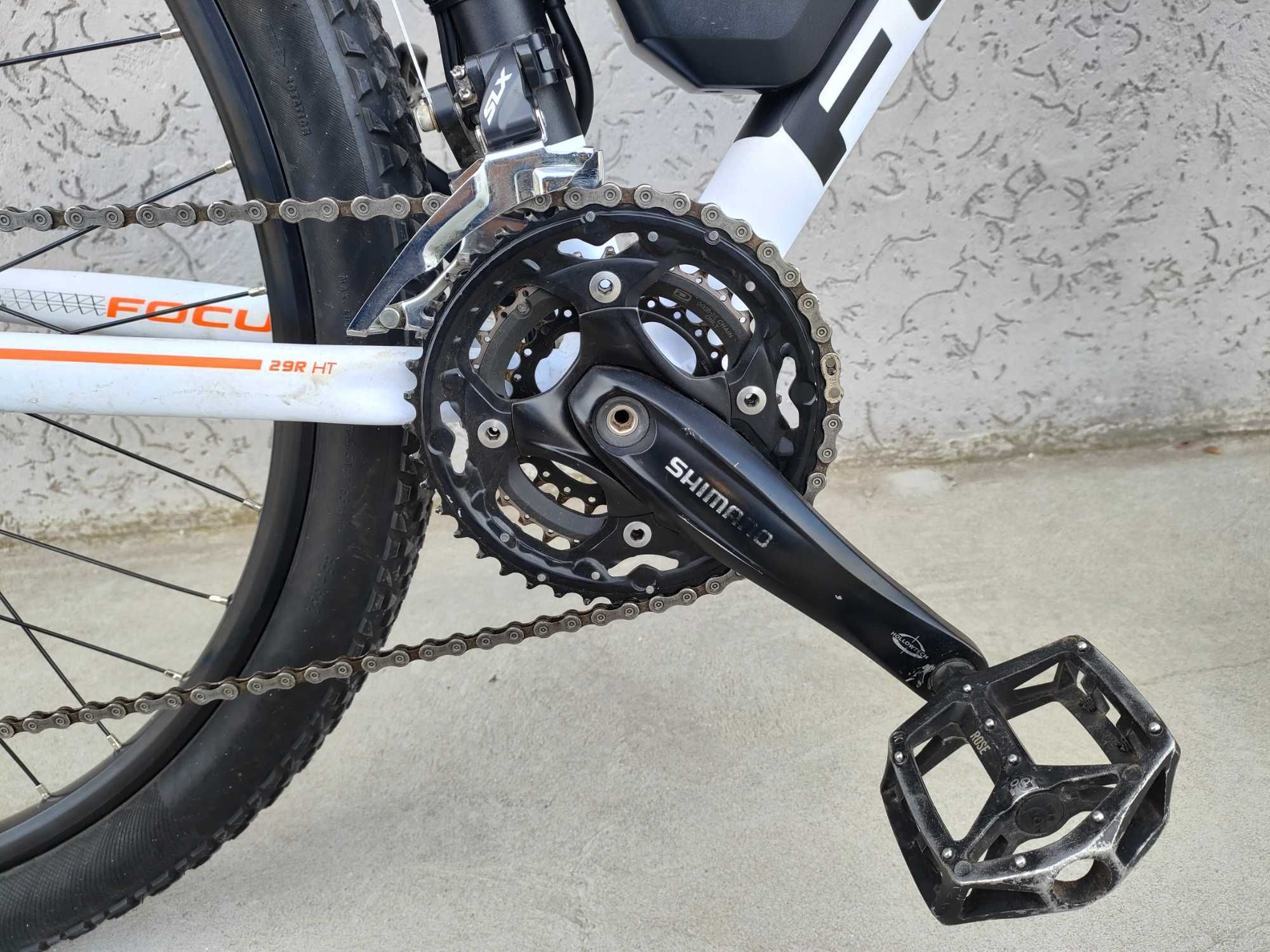 Електровелосипед найнер Focus Jarifa 29R, RockShox