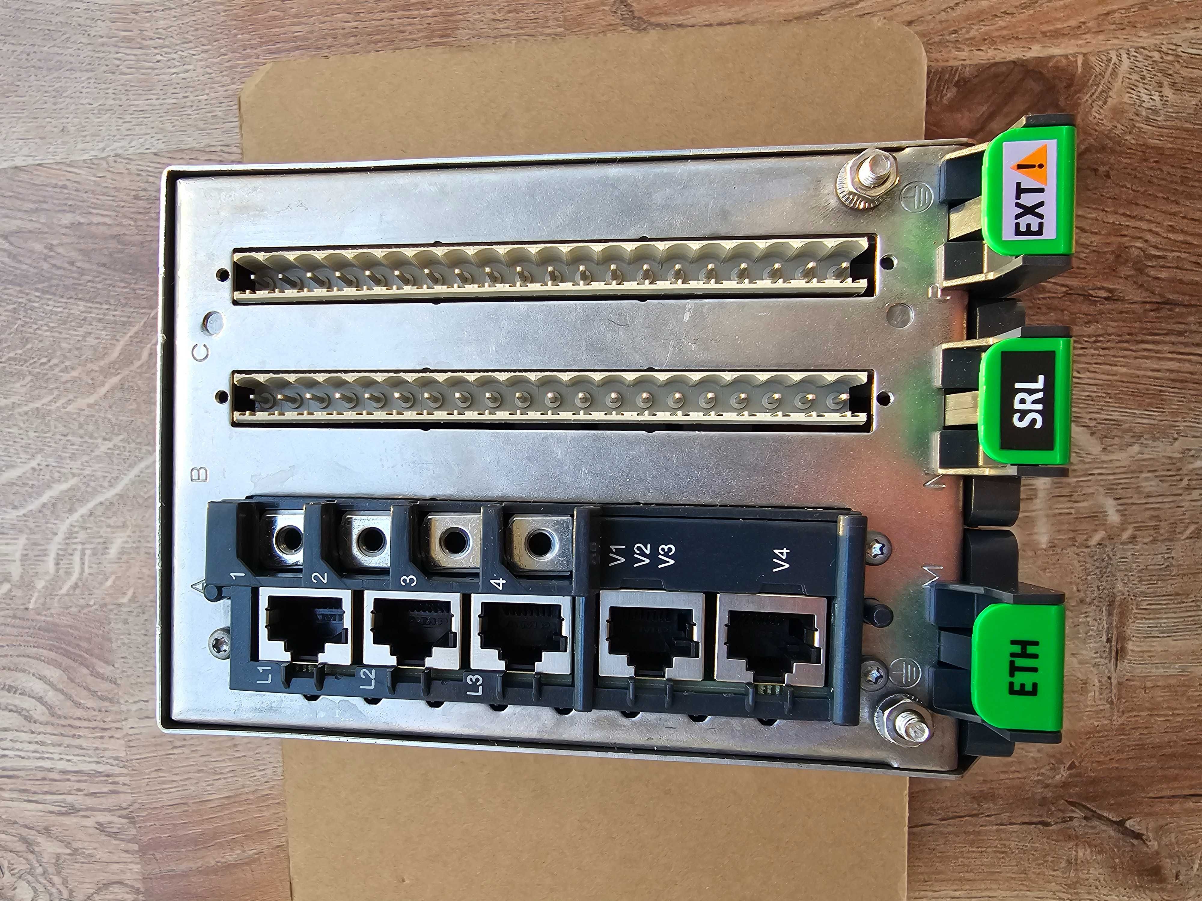 PowerLogic P5 Protection and control relay p5u20-aabb-iaceh-baea