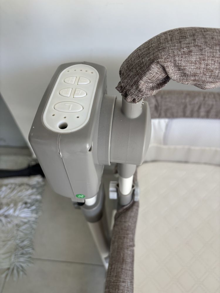 Cama de bebé eletrónica