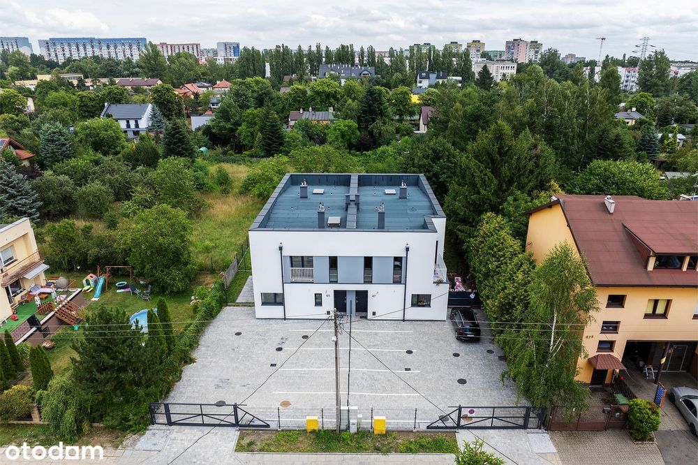 Bliźniak wykończony pod klucz, dwa miejsca parkingowe