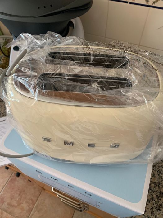 Torradeira SMEG a estrear