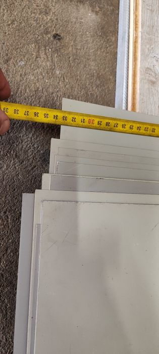 Blacha 0,5mm formatki 1,9-2 m /szerokie 23-33 cm ,malowane z dwóch str