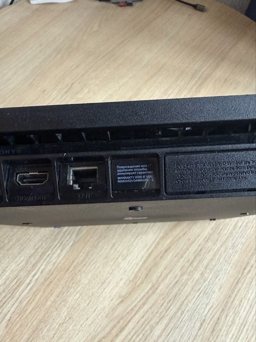 PS 4 Slim 500 gb + 2 геймпада