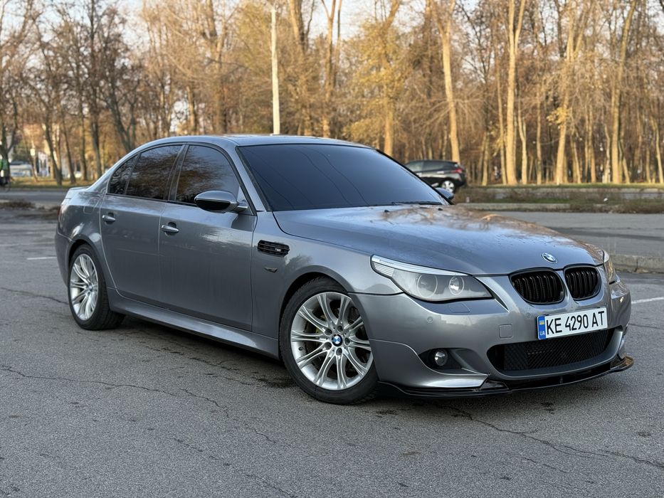 BMW E60 3.0 Бензин 2005 г