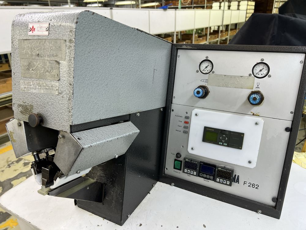 Maquina colar forros calçado