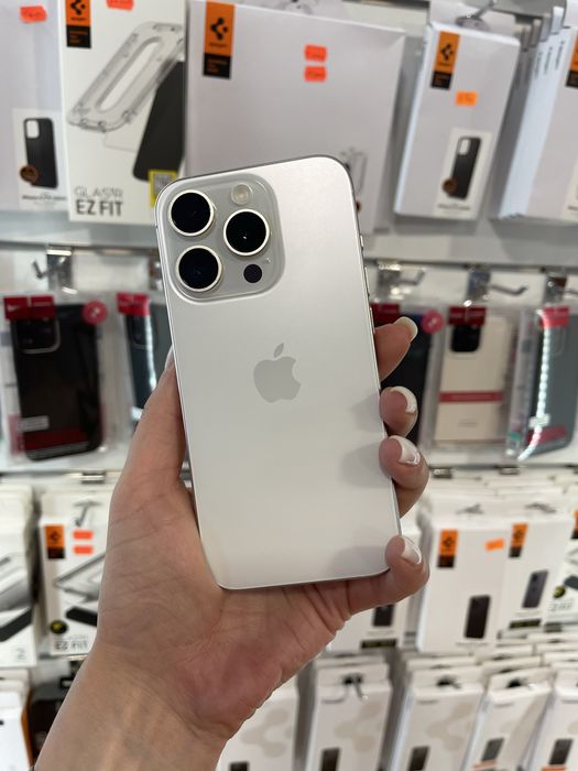 iPhone 15 Pro 256Gb white titanium - АКБ 88%, стан 5-