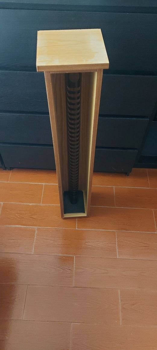Vendo torre para cds