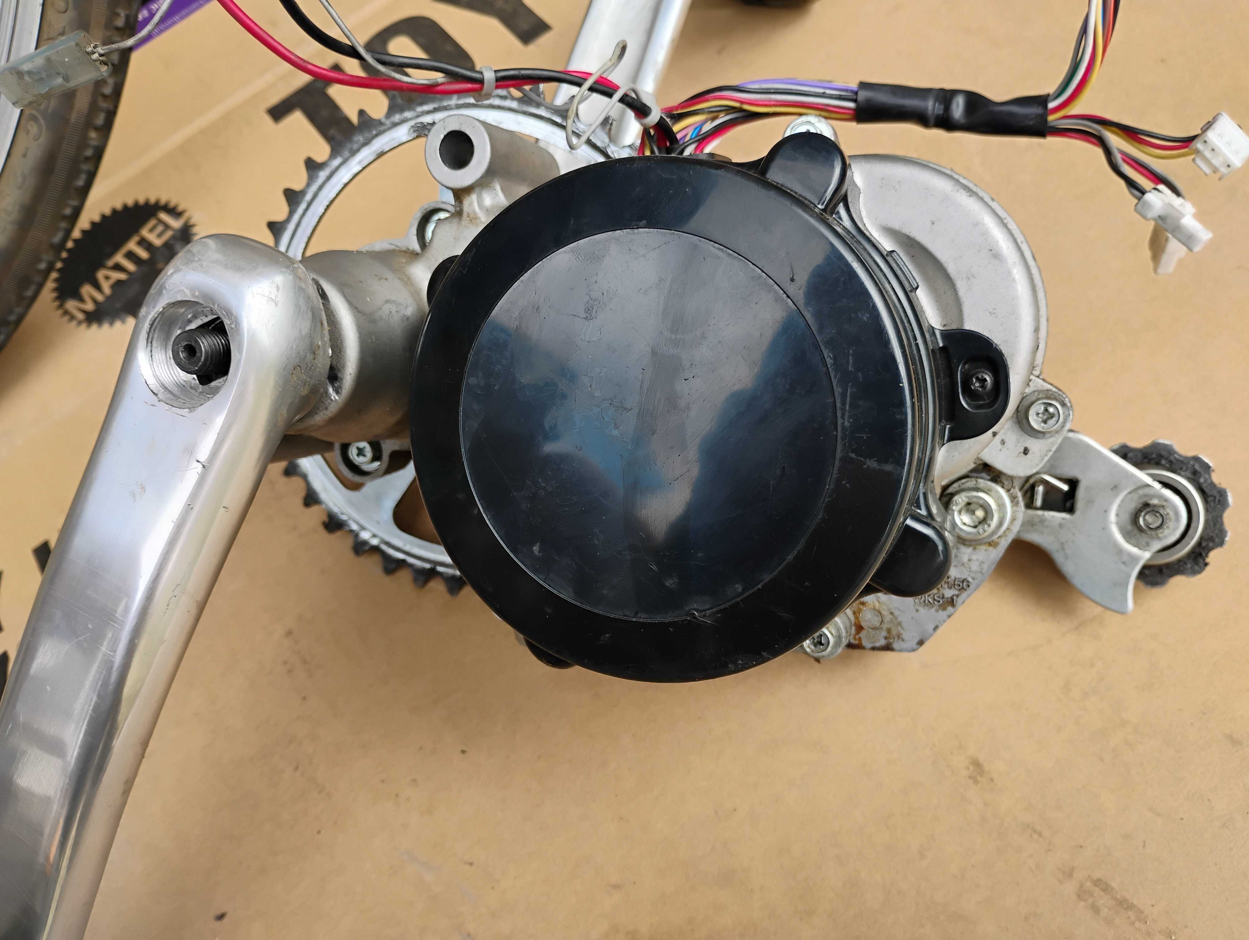 Silnik 36V koło 28 do rower elektrycznego Panasonic NUA082RB Centralny
