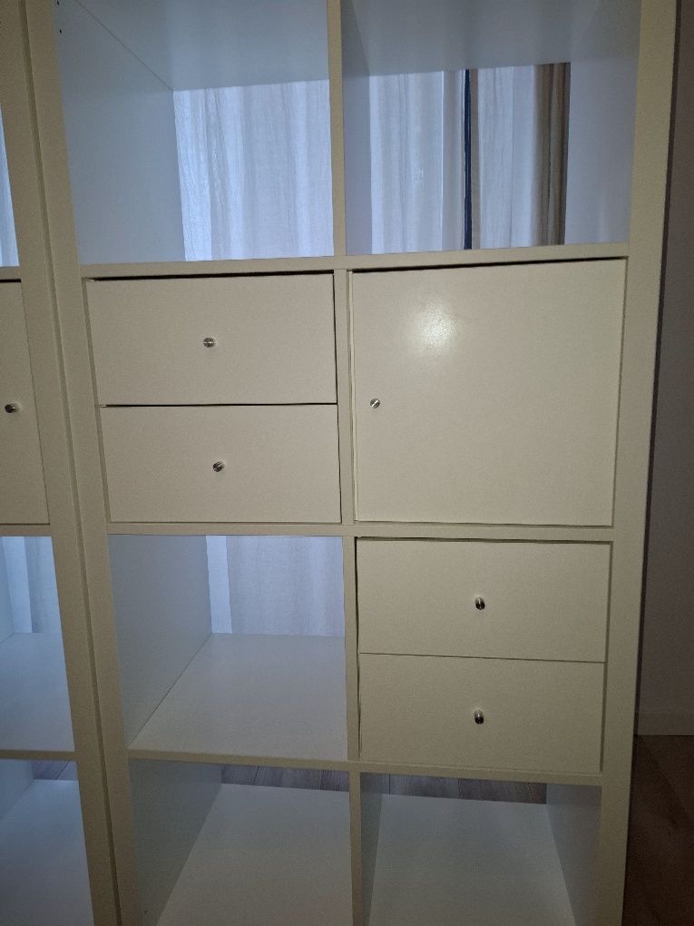 Ikea kallax z wkładami
