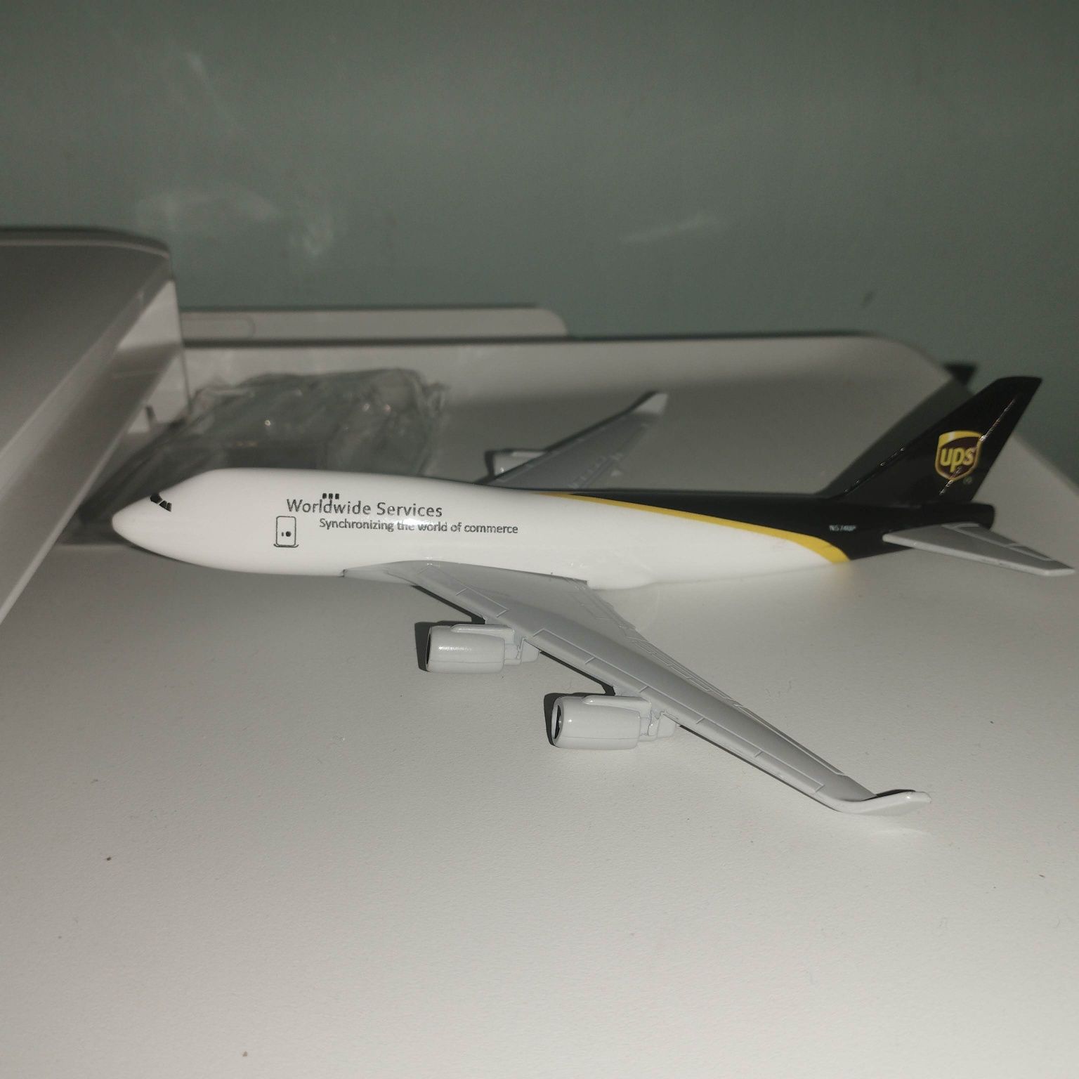 Nowy Samolot UPS Boeing 747-400F
