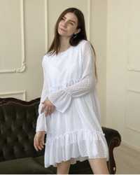 Біла, літня сукня