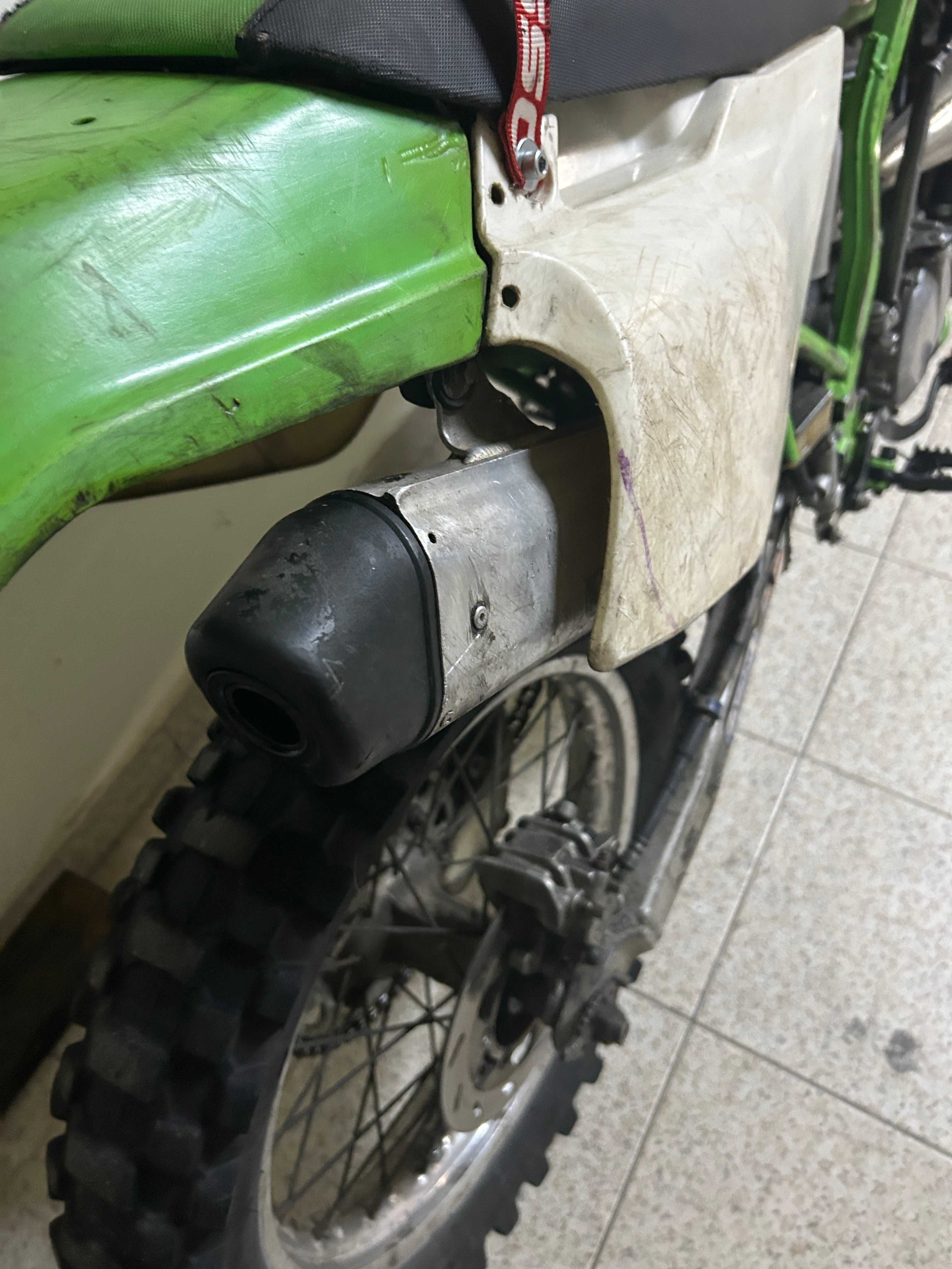 kawasaki KDX 200 sem matricula