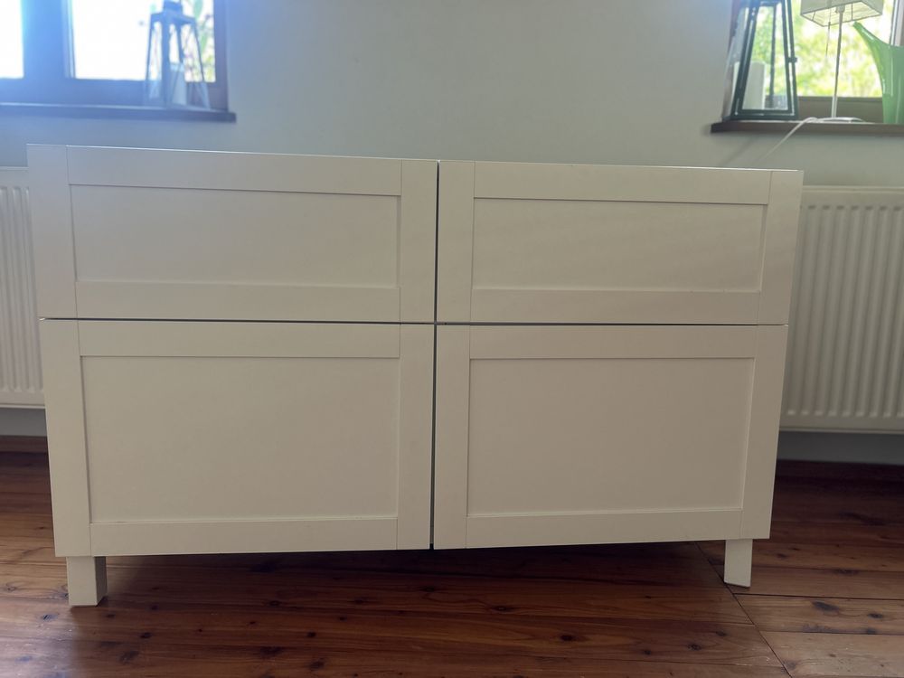 Komoda IKEA Besta
