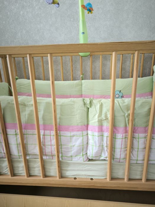 Детская кроватка за 1900