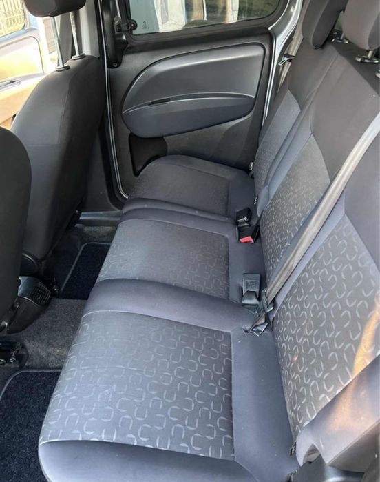 Fiat Doblo 2012 дизель 1.6 Multijet