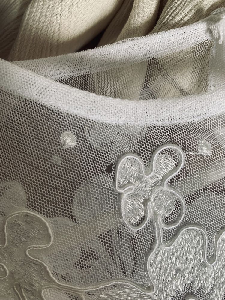 Suknia ślubna asos koronka delikatna długi rękaw tiul
