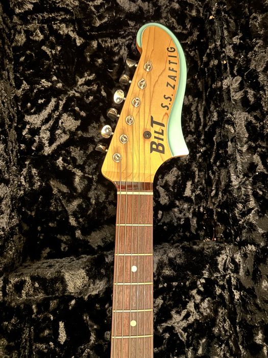 Guitarra Bilt S.S. Zaftig