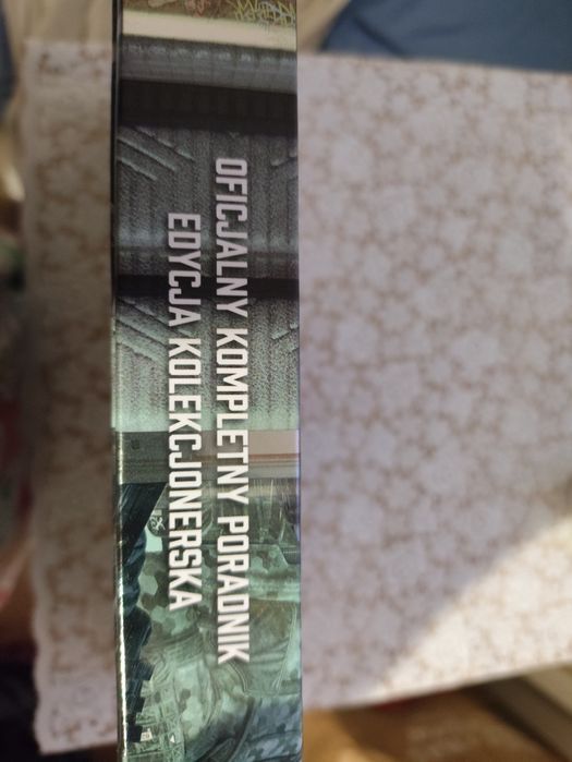Oficjalny kompletny poradnik Cyberpunk EK
