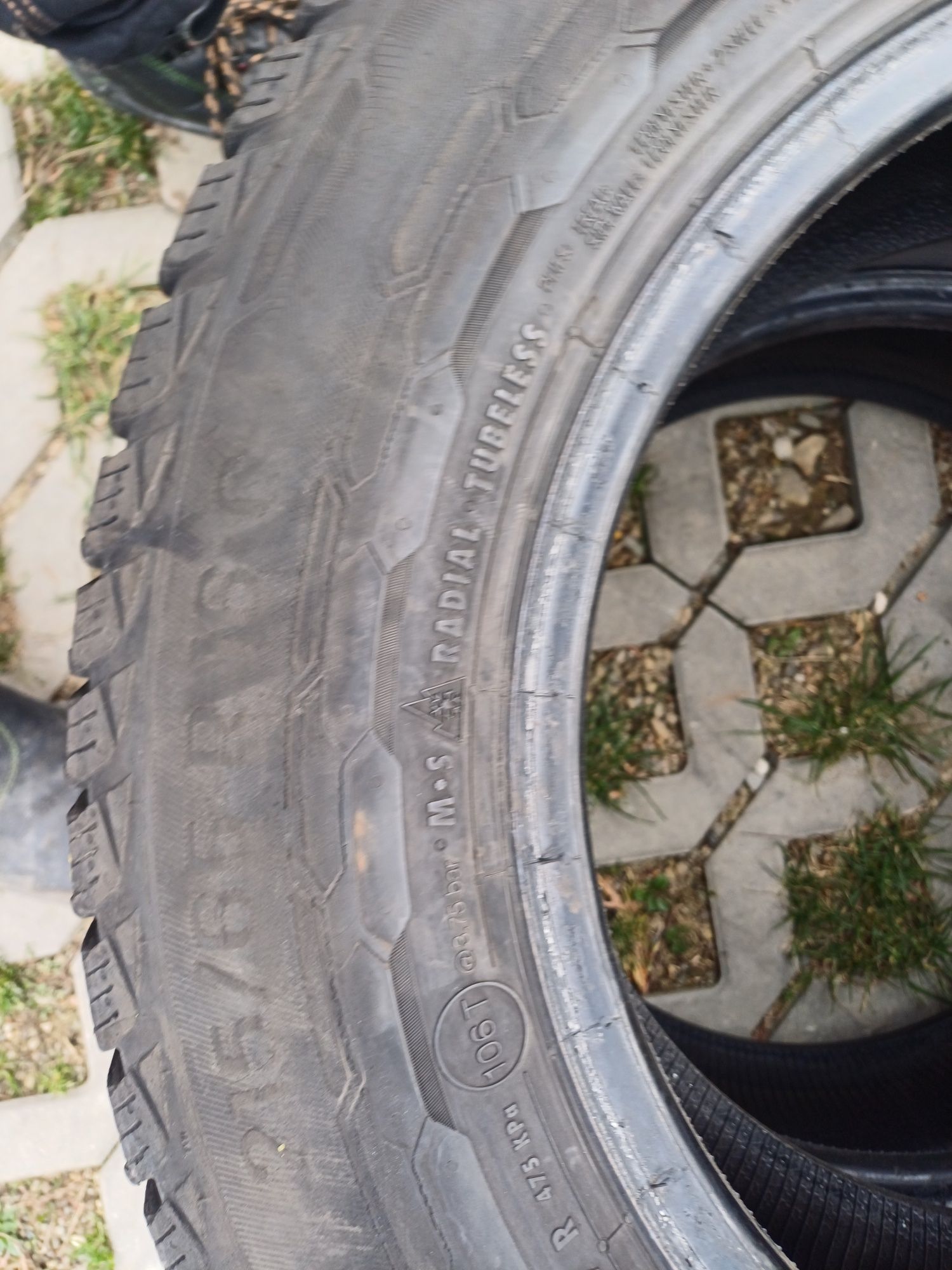 2 opony zimowe 215/65r16c UNIROYAL 2021r 6mm