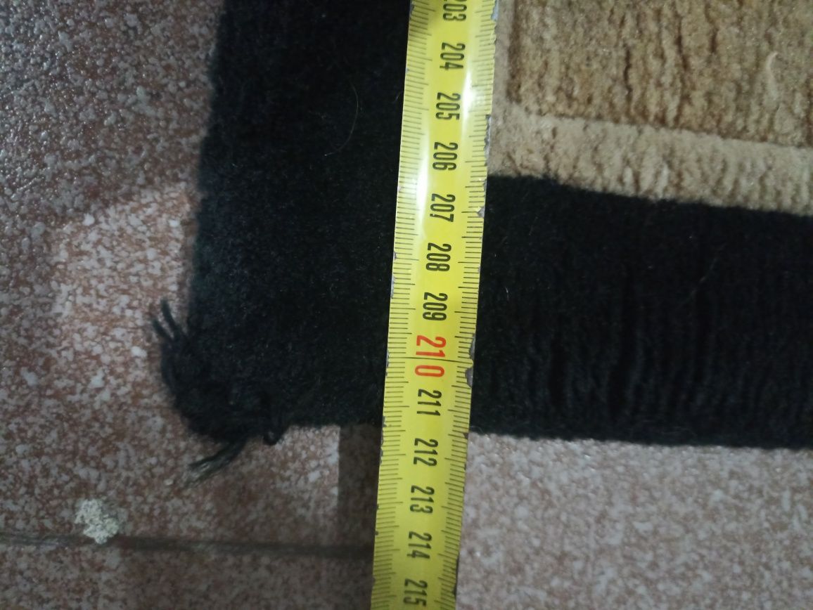 Vendo Carpete sala estar/ jantar em bom estado 2,88X 2,11