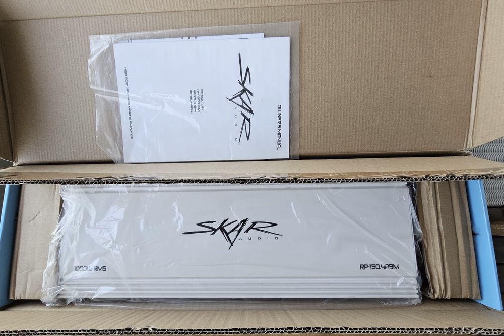 Amplificador Skar Audio 4 canais