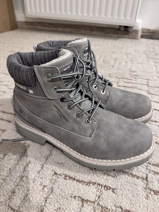 Buty zimowe McKey r. 39