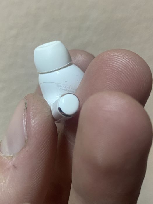 Продам Apple AirPods Pro 2  3047 правий оріг
