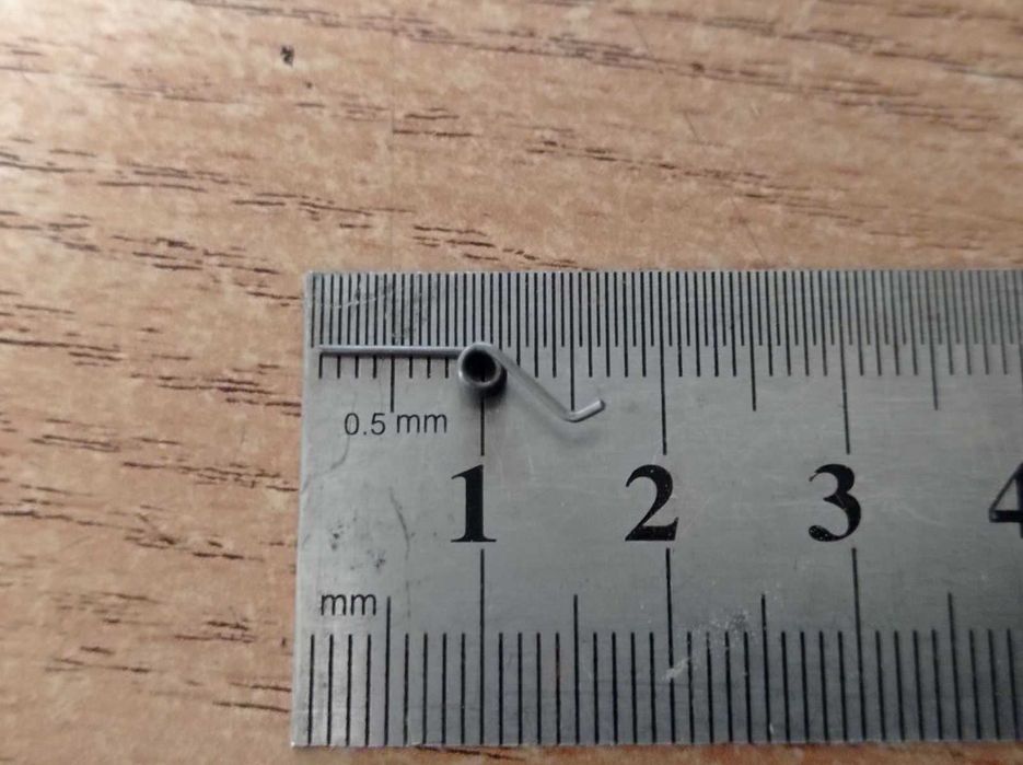 Пружина кручения  для зажима