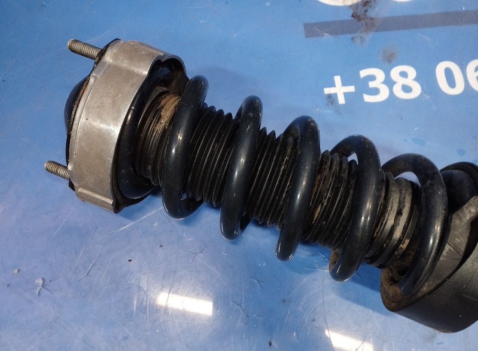 Пневмостойка Touareg FL ФЛ стійка пневма стойка туарег передня права