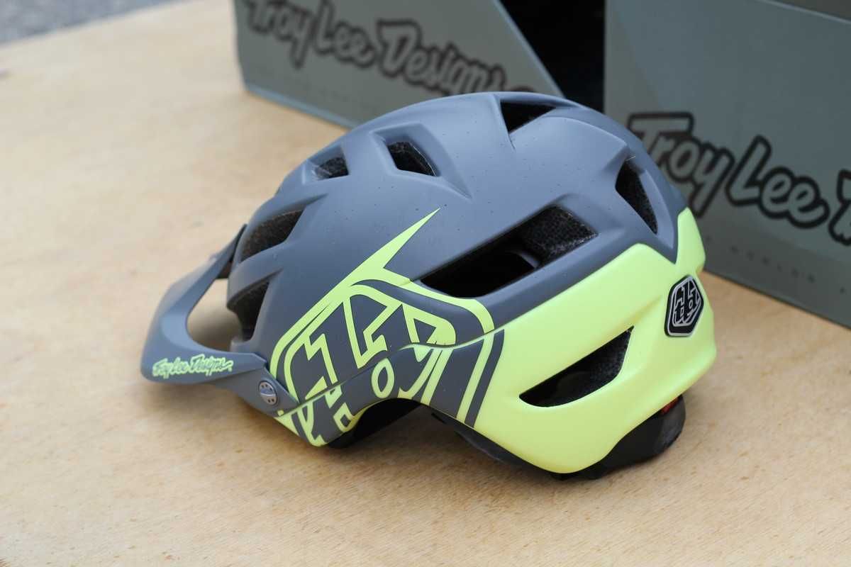 Вело шолом Troy Lee Designs TLD A1 MIPS, [GRAY / GREEN] XS/S (52-54)