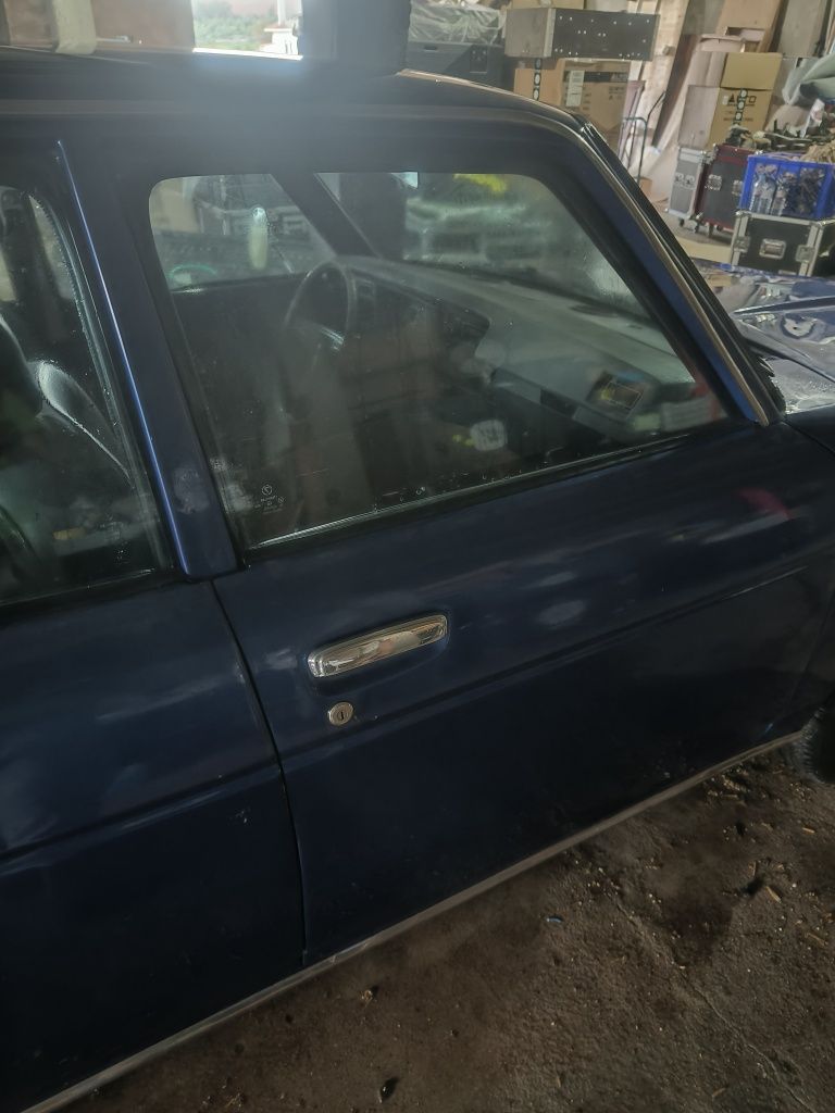 Subaru DL 1400 antigo
