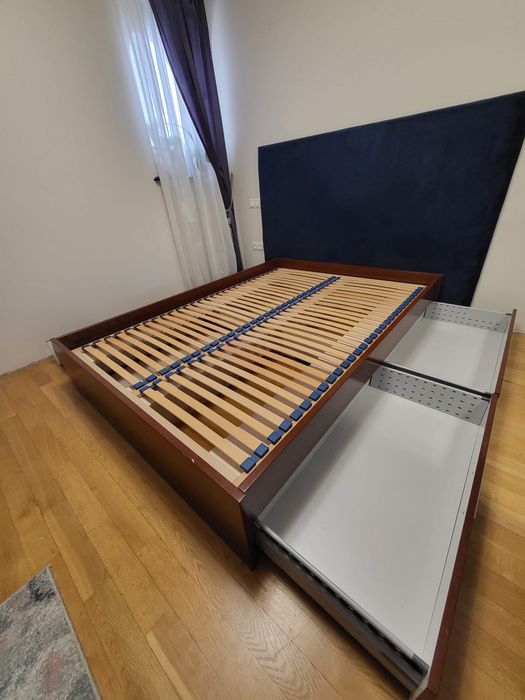 Łóżko 140x200 z szufladami system Blum