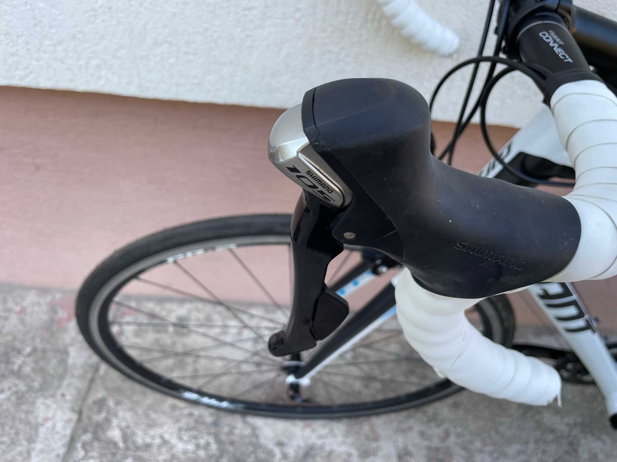 Rower szosowy Giant Defy, Shimano 105 2x11