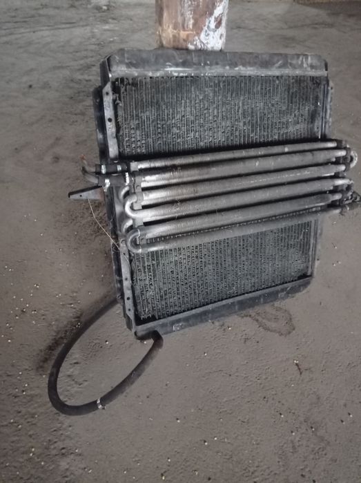 Радіатор автомобіля  Камаз  бувший у використані.