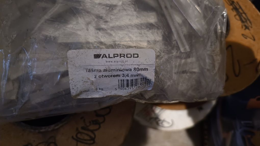 Taśma aluminiowa 80mm z otworem 3,4